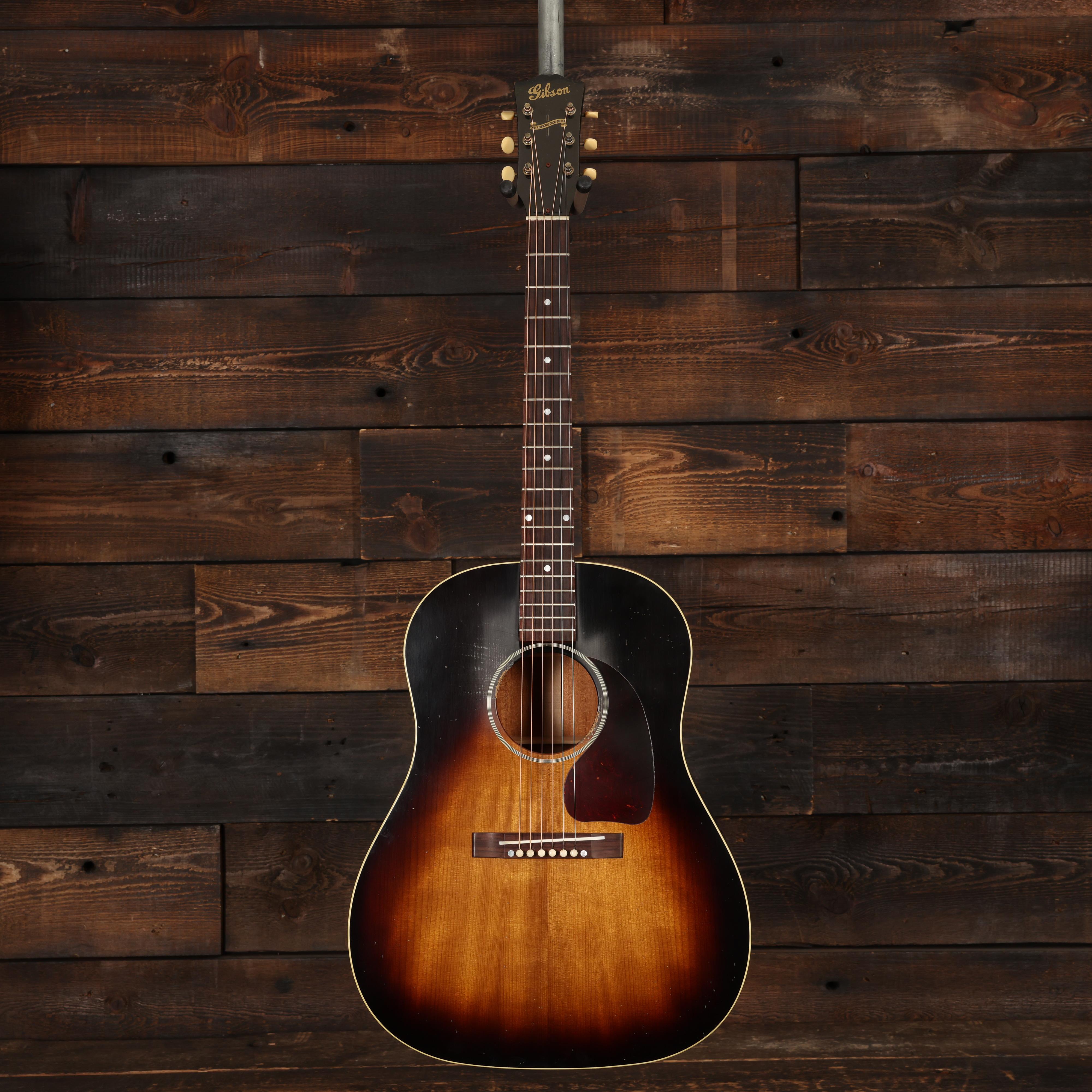 ギター Gibson Custom Shop Murphy Lab J-45 Gibson Murphy Lab 1942 Banner J-45 Light Aged Acoustic Guitar in
